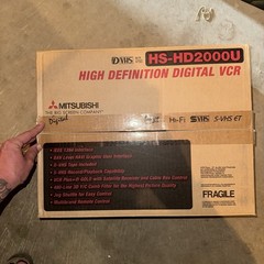 Mitsubishi HS-HD2000U VCR Plus Gold HD Original Box No Remote Works Great!