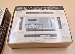 Vintage General Electric GE 7-2100A Portable Clock AM FM Pocket Radio Hong Kong