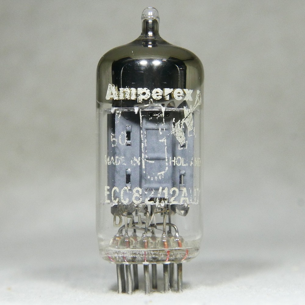 Valvo ECC82/12AU7 Long Plate Angled O-Getter 1957 Germany D7H Measures Low