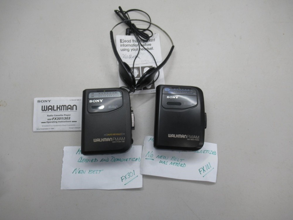 2 Vintage SONY FM/AM WALKMAN Cassette Players – FX301 & FX101 – Both Work rd
