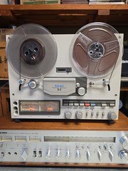 TEAC X-3 Reel to Reel Tape Deck. Powers On. Fast Forward & Rewind Working.