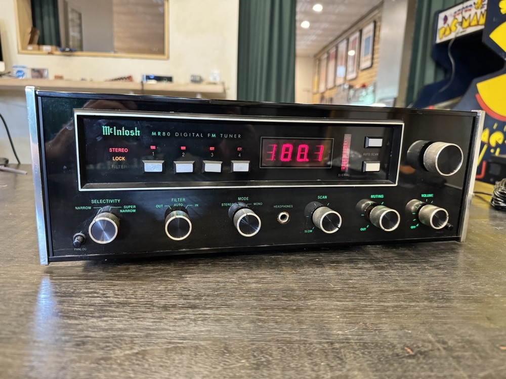 Vintage Mcintosh MR80 FM Tuner with original double box – See Demo Video