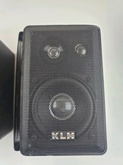 2 KLH Speakers 403A 3-Way 40 W Indoor/Outdoor Linear Dynamics With Wall Brackets