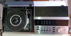 Vintage PHILCO / FORD Model : M4780 Combo FM / AM Radio Turntable System