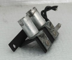 McIntosh MAC 1900 Receiver Part : Lamp Holder ( B )