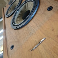 Realistic Optimus T-100 Speakers Walnut Veneer Audiofile Radio Shack Tandy WORKS
