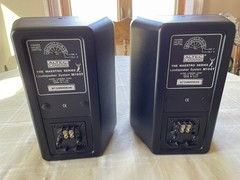 Lot of 2, Vintage Altec Lansing M100T weather resistant bookshelf speakers