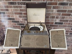 🍊Vintage 1960s Truetone FM/AM Stereo & Record Player | Model 4DC6245 SAVE ME!