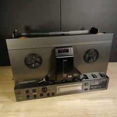 Vintage Black Akai GX-77 4-Track Reel-to-Reel Tape Deck in Original Box – NICE!
