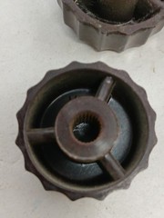 Vintage Motorola Tube Radio Knobs Lot of 4 Brown Scalloped Splined Control Knobs