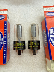 RAYTHEON 5Y3GT Rectifier Tube Matching Pair NOS NIB