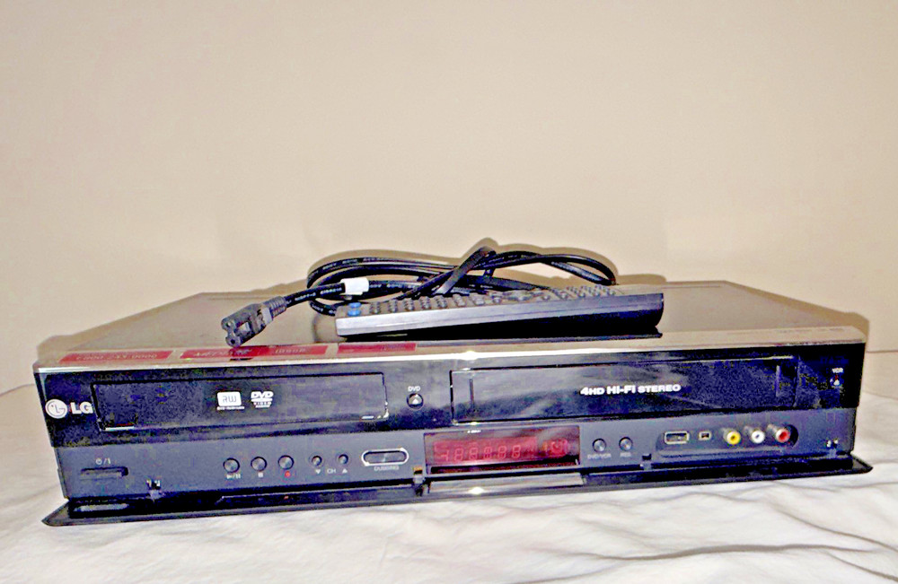 LG RC897T DVD/VCR Recorder 4-Head Hi-Fi,1080p, HDMI Tested w/ Power & Remote