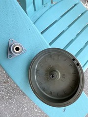 Pioneer RT-909 Capstan Assembly (Right) RXB-283