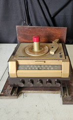 Vintage RCA Victor 45 Record Player w/ Amplifier? Model Unknown