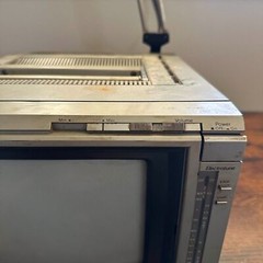 Vintage Panasonic Color Pilot TV 7″ CT-7711A Portable Retro Video Gaming CRT