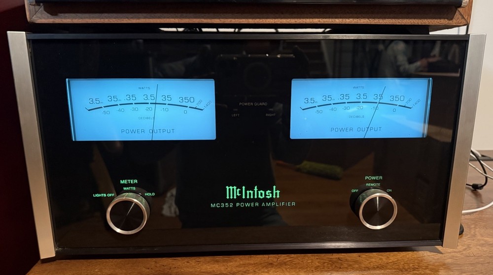 McIntosh MC352 power amplifier 2 Ch