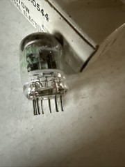 5670 Tube GE JAN Can Replace 6N3 / 396A / 2C51 / 5670W NOS Tu10