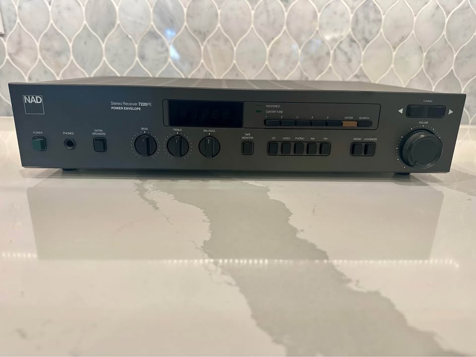 NAD 7220 Receiver – Recapped and Serviced