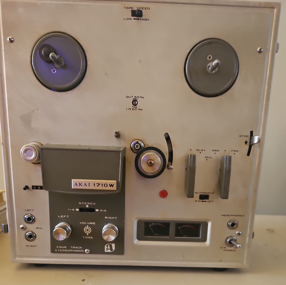 AKAI 1710W four track stereo mono reel to reel – SPEAKERS – ORIGINAL BOX – BOOK