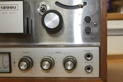 TEAC A-1200U 3 Motor Stereo 7″ Tape Reel To Reel Recorder/Player