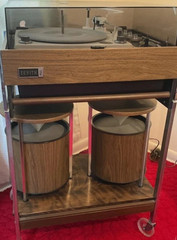 Zenith Circle Of Sound Stereo Record Player Turntable Console w/ Dust Cover