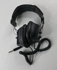 Vintage Pyramid Model HP-40 Headphones P36