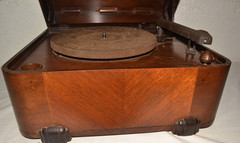 1930s Antique Firestone Air Chief Wood Case Tube Amp Record Player PARTS/REPAIR