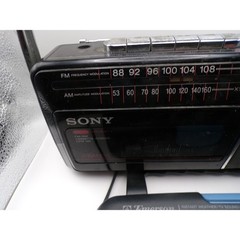 Two Vintage Radios Emerson Weather Sony Radio Cassette Player Both Work