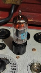 CBS 5814A tubes, black plates, square / D getter