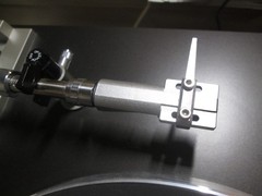 Vintage Mitsubishi LT-22 PLL Quartz Logic Controlled Linear Tracking Turntable