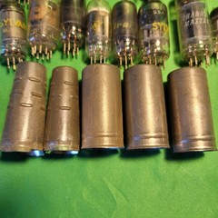 Lot 13 Vintage Vacuum Tubes RCA GE Sylvania + Shields Knobs Untested
