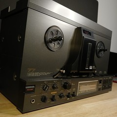 Vintage Black Akai GX-77 4-Track Reel-to-Reel Tape Deck in Original Box – NICE!