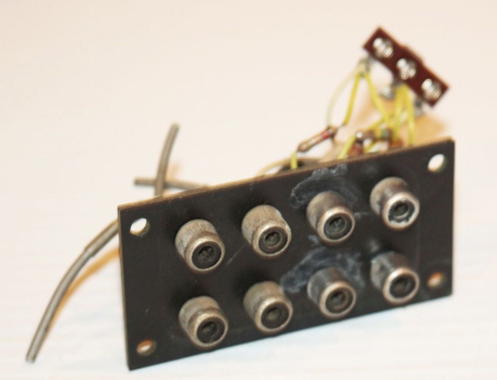Vintage Realistic STA-80 Receiver Amp – OEM RCA Jack Right Left Input Phono Tape