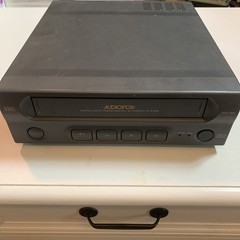 Audiovox AVP-7000 VHS Video Cassette Player 12V DC No Cables/Remote