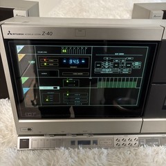 Mitsubishi Z-40 Interplay Vertical Turntable