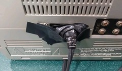 Vintage Goldstar 5in TV And Am Fm Radio.