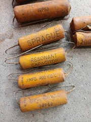 10 NOS Vintage SPRAGUE 72P51 72P52 72P53 400 Volt DC Molded Paper Capacitors