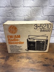 Vintage GE FM/AM Radio Cassette Recorder 3-5210 (M8525) Rare Tested W/ Box