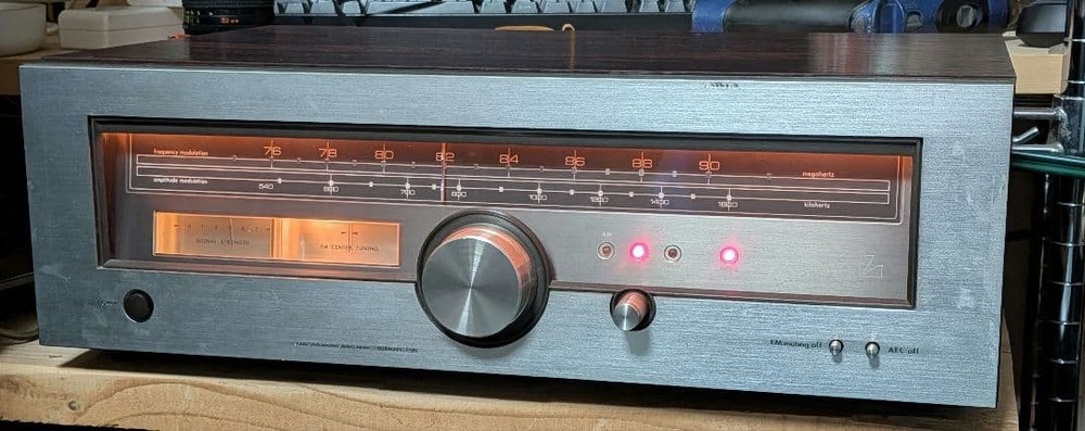 Luxman T-90 FM AM Tuner Tested Working Wooden Case Vintage Japan Audiophile