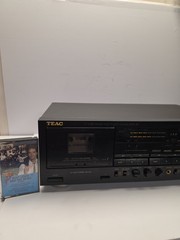 TEAC W-525R Double Auto Reverse Cassette Deck