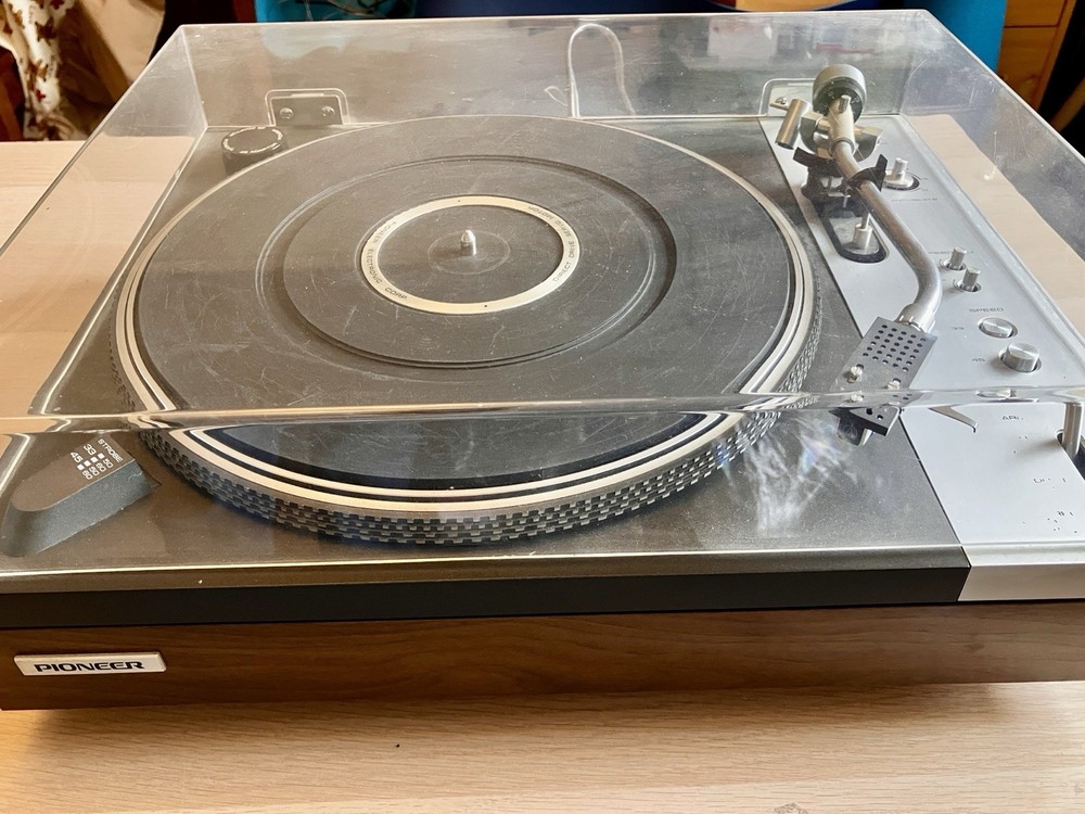 Vintage Pioneer PL‑510A Direct Drive Turntable – For Parts or Repair