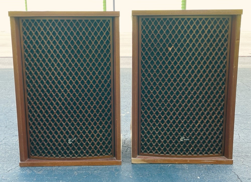 (SET OF 2) VINTAGE SANSUI SP-2500 FLOOR SPEAKERS