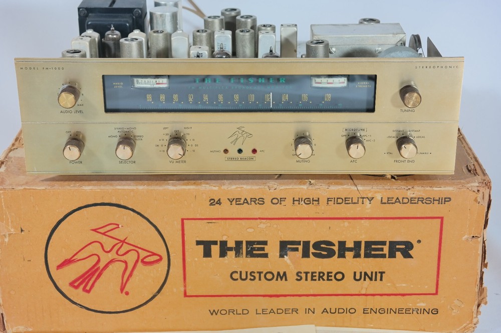 Fisher FM-1000 tube TUNER Pristine condition original BOX collectors piece *