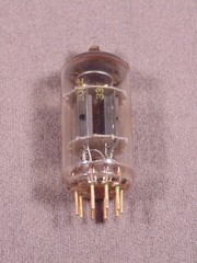 1 ECC82 12AU7 MULLARD 10M Master Series HiFi Amp Vacuum Tube Strong & Balanced