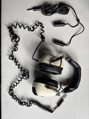 Vintage Sansui SS-20 headphones Including Dual Output 6 Foot Extension Cord.