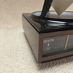 Vintage Zenith AM/FM Solid State Table Radio Mid Century Woodgrain Tested Works
