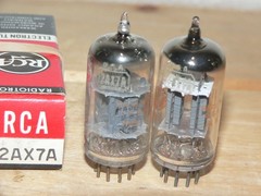 2 RCA 12AX7A Tubes (USA) TEST GOOD