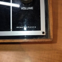 Vintage AM/FM Transistor Radio Remembrance MCM 10″x7″ Woodgrain
