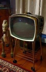 Rare 1950’s Portable RCA Victor Deluxe Television & Original Stand Works! Deco