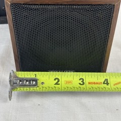 Realistic Minimus 0.3 Cat. 40-1250A Shelf Speaker Pair 7 Watts VTG Walnut Veneer